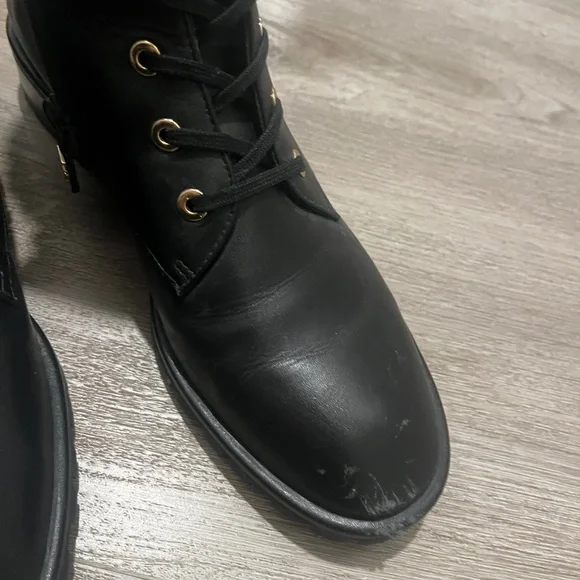 Stuart Weitzman Black lace up boots size 6.5 - Picture 3 of 7